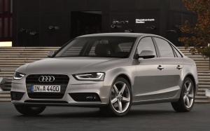 Audi A4 2.0T Sedan 2012 года